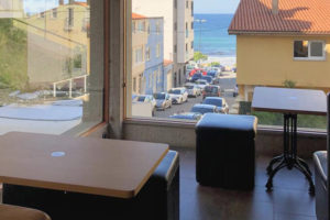 Cafetería del hotel en Malpica de Bergantiños